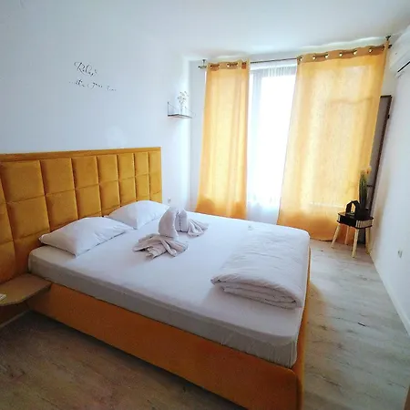 Forest House F70 Holiday home